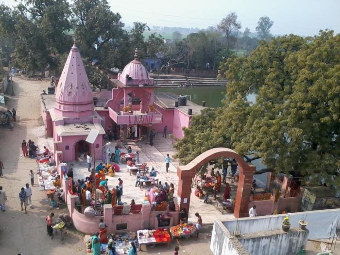 Plots Near Maghra Market